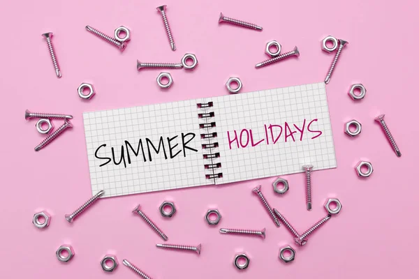 夏休み 夏休み中のビジネスアイデア休暇を表示するサイン学校の休日や休憩 — ストック写真
