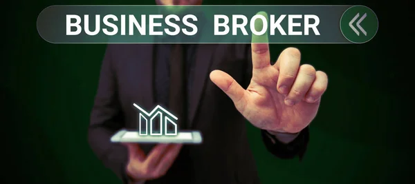 显示Business Broker Business Idea的文字签名发布业务的简短内容 — 图库照片