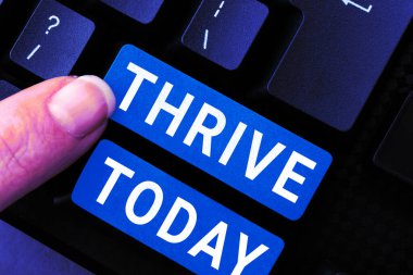 Metin işareti gelişmeyi, iş görüşünü olumlu düşünmeye devam edip gelişmeyi ve gelişmeyi gösteriyor.