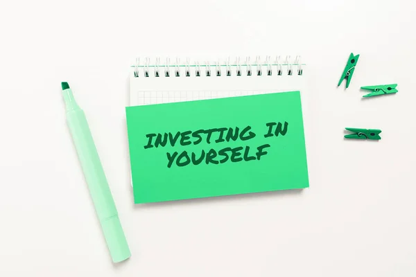Writing Displaying Text Investing Yourself Business Approach Learning New Skill — Stock Photo, Image