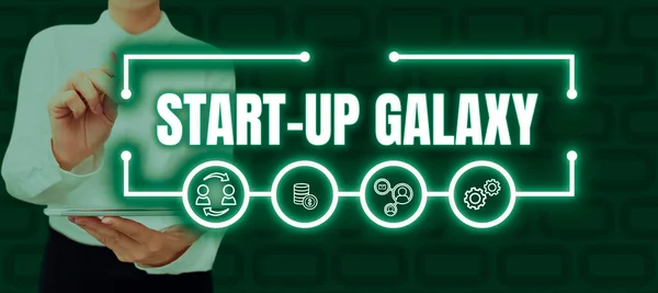Текст Показывающий Вдохновение Start Galaxy Бизнес Витрина Недавно Появившийся Бизнес — стоковое фото