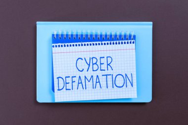 Dijital medya aracılığıyla yürütülen kavramsal başlık Siber İftira, İş yaklaşımı iftirası