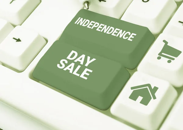 Schreiben Von Text Independence Day Sale Internet Konzept Promotionen Und — Stockfoto