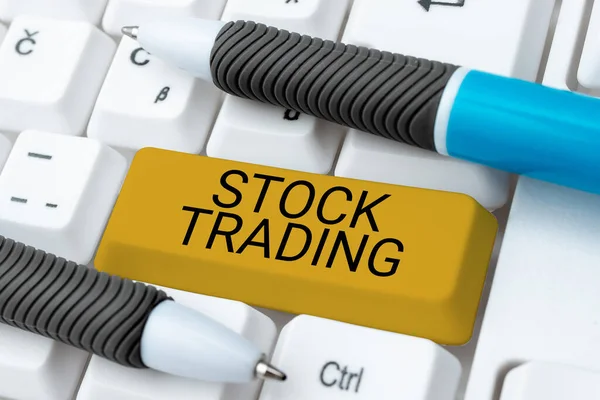 Text Zobrazující Inspiraci Obchodování Burze Obchodní Nápad Koupě Prodej Cenných — Stock fotografie