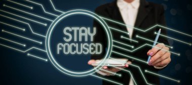 Odaklanılan Kelime Odaklan, Dikkatli Odaklan Önceliği Odakla Görevi Dikkat dağınıklığından Kaçının