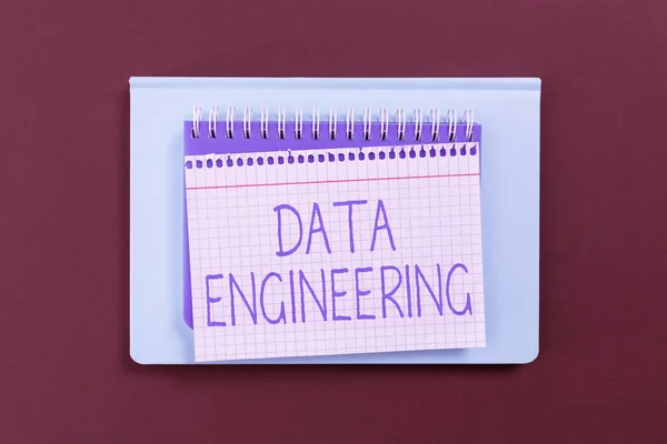 記号を示すインスピレーションデータ工学 データの実用的なアプリケーションに焦点を当てたビジネスコンセプトデータサイエンス — ストック写真