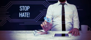 El yazısı işareti: Nefreti Durdur, İş Genel Bakışı Başkalarına karşı saldırgan baskıyı ve sindirmeyi Önle