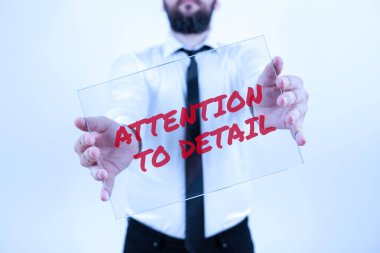 İlham kaynağı gösteren metin Ayrıntılara, İş yaklaşımına Tam olarak farkındalık ve doğruluğa ulaşın