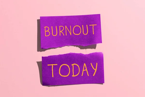 Tekstbord Met Burnout Internet Concept Gevoel Van Fysieke Emotionele Uitputting — Stockfoto