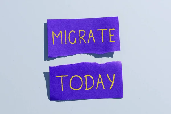 Schreiben Von Textanzeigen Migration Word Für Den Umzug Oder Die — Stockfoto