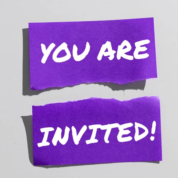 Handschriftliches Zeichen You Invited Word Receiving Und Einladung Einer Veranstaltung — Stockfoto