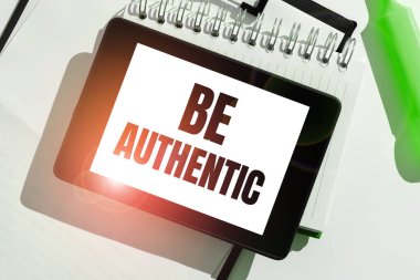 El yazısı işareti Otantik ol, İş Fikri Cesaret gerektiren bir şey yap ve kendine karşı dürüst ol