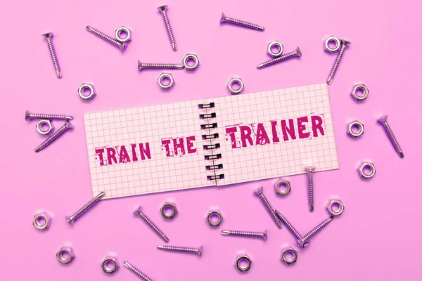 Konzeptionelle Bildunterschrift Train Trainer Internet Konzept Identifiziert Mentor Unterrichten Oder — Stockfoto