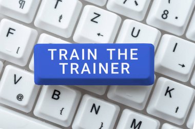 Eğitmen Trenini gösteren ilham kaynağı, akıl hocasını eğitmek ya da diğerlerini eğitmek için tanımlanan kelime.