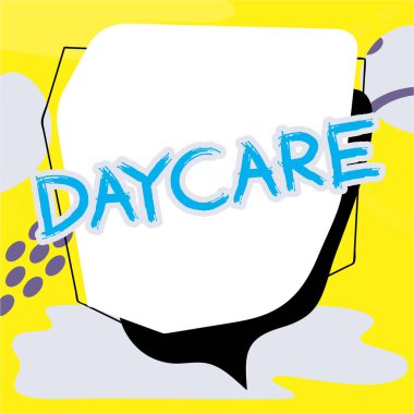 El yazısı metni, anaokulu çocuklarına bakım hizmeti sunma, ebeveynlerinin tam zamanlı çalışmasını sağlama,