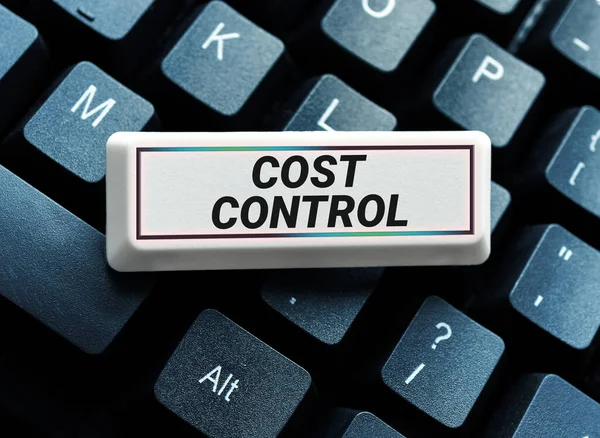 テキスト表示の作成コスト管理 事業費の特定と削減のビジネスコンセプトの実践 — ストック写真