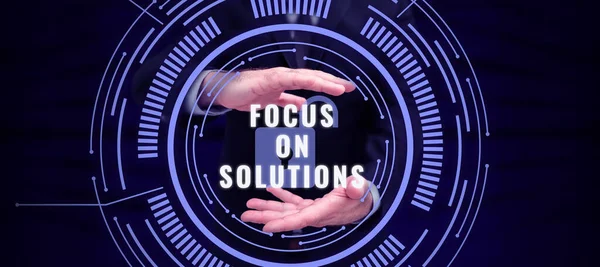 Texto Que Presenta Focus Solutions Concepto Que Significa Una Poderosa — Foto de Stock