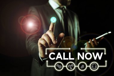 Kısa mesaj görüntüleme yazılıyor. Arama Şimdi, Business showcase Telekom aygıtları kullanan bir kişiye anında ulaşmak için