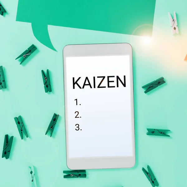 Sinal Texto Mostrando Kaizen Palavra Para Uma Filosofia Empresarial Japonesa — Fotografia de Stock