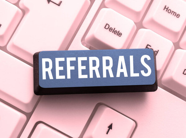 Текст, показывающий вдохновение Рекомендации, Word for Act of referring someone or something for consultation review