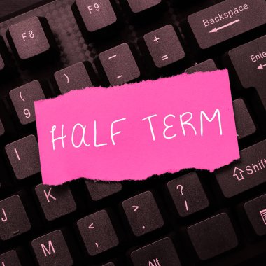 Kavramsal başlık: Yarı Dönem, İş Gösterisi Bir şeyin satışa sunulmasının yarı fiyatına