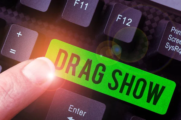 Вывеска Drag Show Деловое Мероприятие Две Машины Пытаются Финишировать Первой — стоковое фото