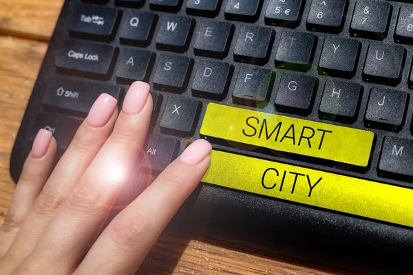 Señal Que Muestra Smart City Palabra Para Área Urbana Que — Foto de Stock