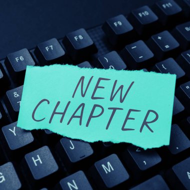 Yeni Bölüm, Sözcük önceden giriş seviyesindeki iş yönetimi konumundan çıkarak yazılmıştır