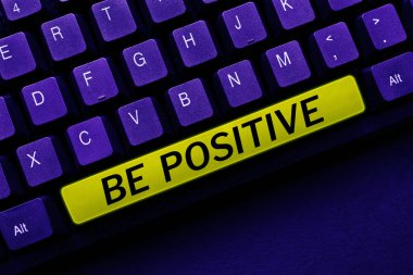 İlham veren metinler Pozitif ol, iş şovu umut ve güven veriyor, şüphesiz.