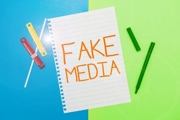 Hand Writing Sign Fake Media Conceptual Photo Formation Held Brodcasters — Stock Photo, Image