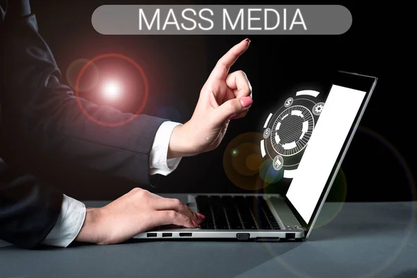 Conceptuele Weergave Mass Media Conceptuele Foto Groep Mensen Die Het — Stockfoto