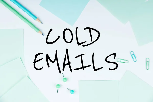 Text Showing Inspiration Cold Emails Word Written Unsolicited Email Sent — Stock Photo, Image