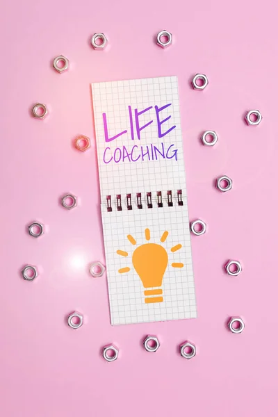 Sign Displaying Life Coaching Concept Meaning Improve Lives Challenges Encourages — Foto de Stock