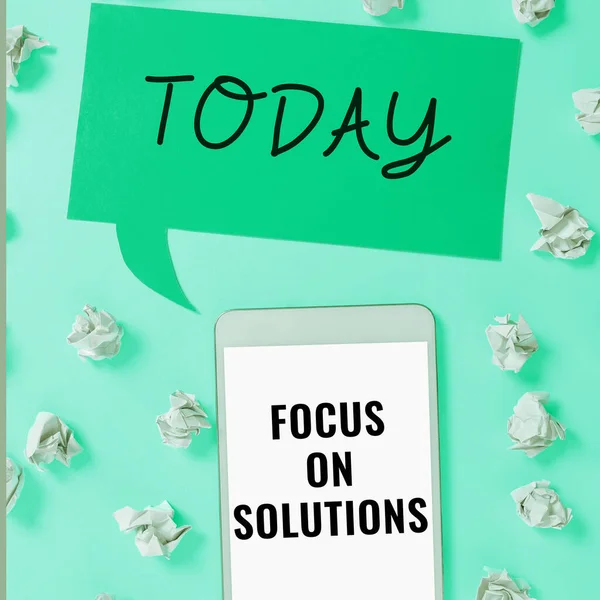 Wyświetlacz Koncepcyjny Focus Solutions Business Approach Potężny Praktyczny Sposób Osiągnięcia — Zdjęcie stockowe