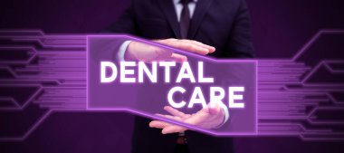 Kavramsal başlık Diş Bakımı, sağlıklı dişlerin bakımı ya da gelecek için temiz tutulması.