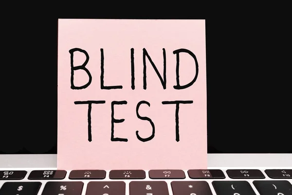 Texte Manuscrit Blind Test Concept Entreprise Engagement Social Avec Une — Photo