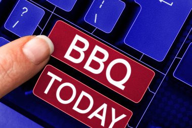 İlham veren metni Bbq, kavramsal fotoğraf genellikle ahşap üzerinde et tüttürerek ya da kömürle yapılır.