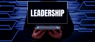 İşaret Liderliği, İş Fikri Yeteneği Aktivitesi 'ni gösteren ilham kaynağı bir grup insanı veya şirketi yönetmeyi içeriyor.