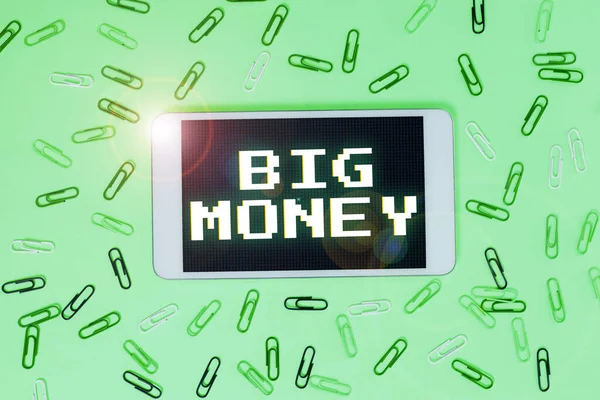 Text Caption Presenting Big Money Internet Concept Pertaining Lot Ernings — Stok fotoğraf