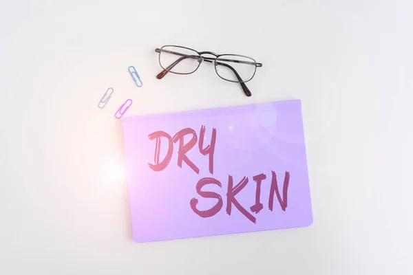 Sign Displaying Dry Skin Concept Meaning Uncomfortable Condition Marked Scaling — Stock Photo, Image