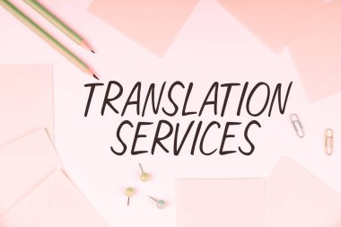 İnsanlara konuşma tercümesi sağlayan Çeviri Hizmetleri, İş Genel Görünümü organizasyonunu gösteren imzalar