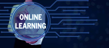 Writing displaying text Online Learning, Business approach Larning with the assistance of the Internet and a computer