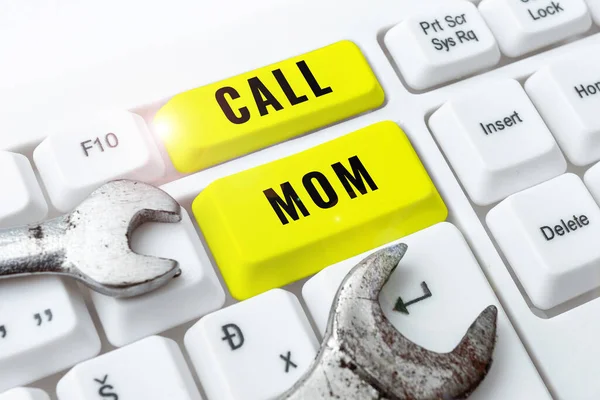 Text Caption Presenting Call Mom Business Idea Attempting Communicate Mother —  Fotos de Stock