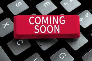 Kavramsal manşet, çok kısa bir süre içinde bir şeyler olacağı anlamına geliyor.