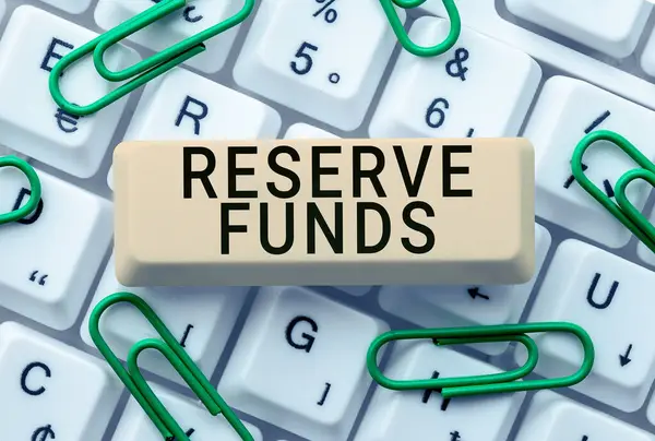 Sign Displaying Reserve Funds Business Approach Money Released Bank Back —  Fotos de Stock