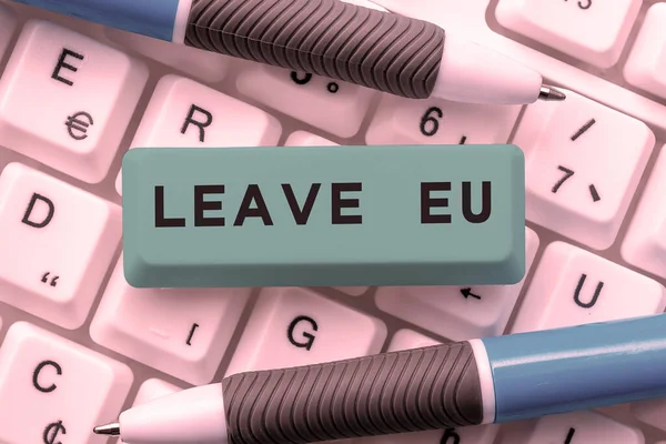 Inspiration Showing Sign Leave Business Approach Act Person Leave Country — Stock Photo, Image