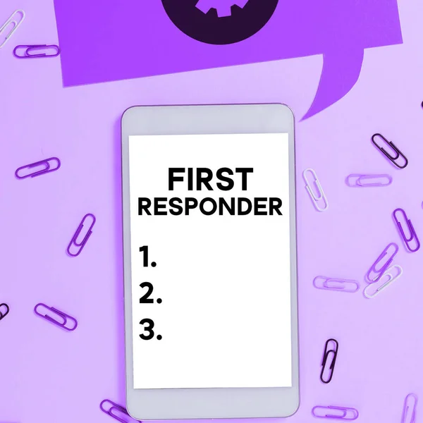 Conceptual Display First Responder Business Approach Person Who Responsible Going — Zdjęcie stockowe