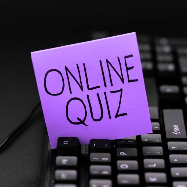 Kavramsal ekran çevrimiçi sınav, iş konsept oyunu veya internette yayınlanan bir zihin sporu