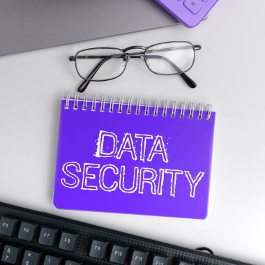 Veri Güvenliği, İş Yaklaşma Gizlilik Diski Şifreleme Yedekleme Parola Kalkanlarını gösteren metin işareti