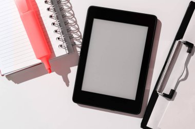 Tablet Screen With Important Ideas On It And Note Sticked On Desk